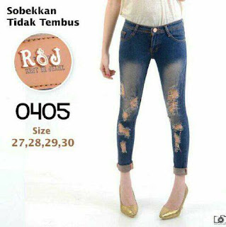 celana jeans wanita robek tanggung