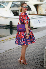 50s red roses dress, Kenzo bag, cat eye mirror sunglasses, Fashion and Cookies, fashion blogger