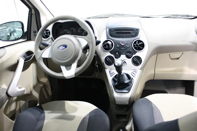 Ford Ka 2013 - interior