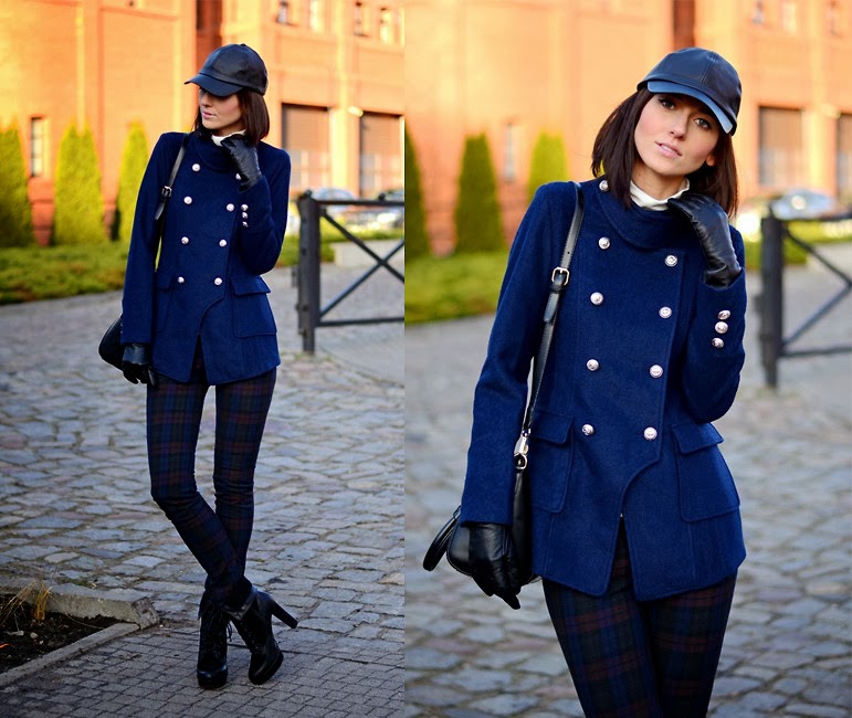 Navy Blue Coat With Check Tights ,High Heel Shoe And Cap