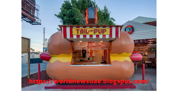 Famous hot dog-shaped stand-tail o'the-pop makes a comeback