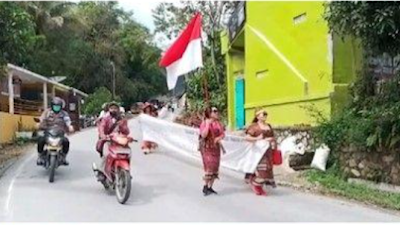 Desak Presiden Jokowi Cabut Moratorium, Masyarakat Toba Lakukan Aksi Jalan Kaki  Dukung Protap