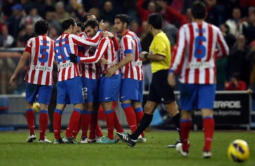Atlético Madrid player Adrián celebrates his goal against Celta Vigo with his teammates