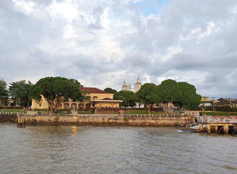 Passeio de barco em Belém