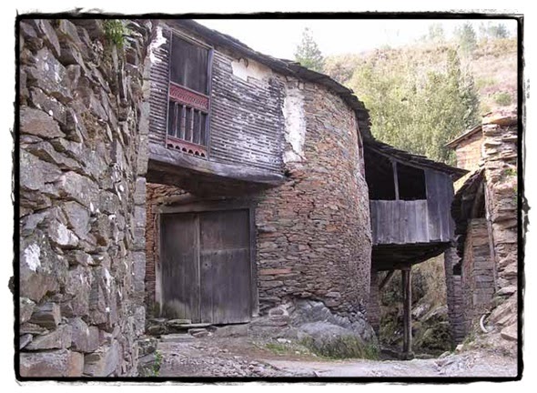 Entre los pueblos del Concejo de Pesoz destaca el asentamiento medieval de Argul_Oviedo