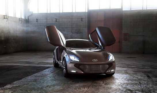 Hyundai i-oniq Concept With Penthouse Roof