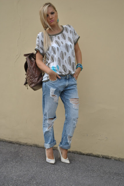 t-shirt felicia magno t-shirt stampata printed t-shirt outfit estivi casual outfit luglio blogger outfit estivi mariafelicia magno fashion blog italiani fashion blogger italiane web influencer italiane ragazze bionde