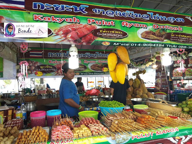 MAKANAN THAILAND MALAYSIA FOOD FEST, DURIAN, PULUT MANGGA, PULUT DURIAN, KERABU MAGGI, MAGGI THAILAND, HALAL THAILAND, SOMTAM, KERABU MANGGA, BIHUN TOM YAM, THAI TEA ICE, MAKANAN THAILAND, POPULAR MAKANAN THAILAND, MENU ALA THAI, DIMSUM, NASI KAOMOK,