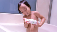 夏天沐浴旅行組推薦，一瓶搞定全身，ＬｏｏＣＡ益生菌沐浴露－Ｃｈｒｉｓａｌ潔淨沐浴露