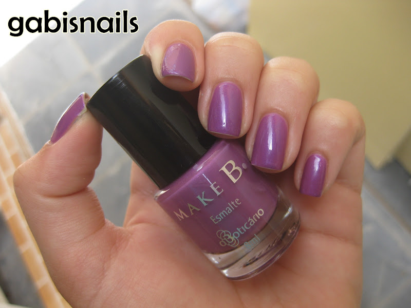 nail 6: unhas violetas (Lilac Cream - O Boticário)