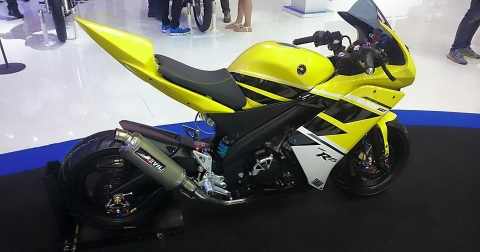 Ratusan Gambar Modifikasi Yamaha R15 Keren