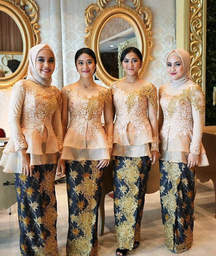 22+ Penting Model Kebaya Batik Lamaran Terbaru
