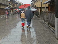 豆まるさん、「雨降って地固まる・・・」の諺道理、ハッピーなことが起きますように！