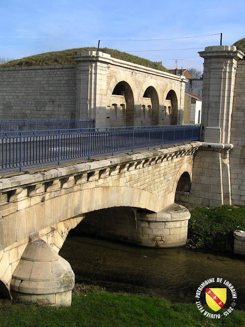 TOUL (54) - Remparts Vauban