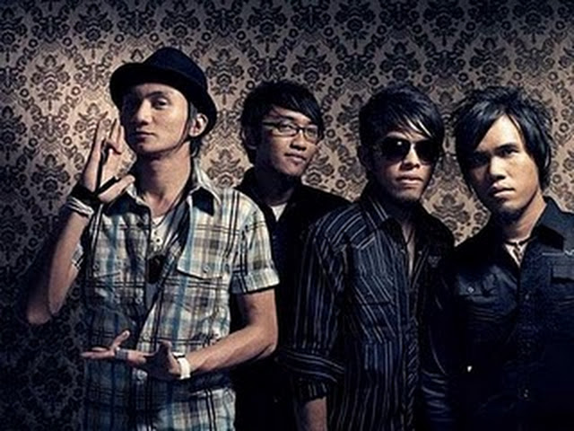 Lirik Lagu Drive - Harusnya Kau Sadari