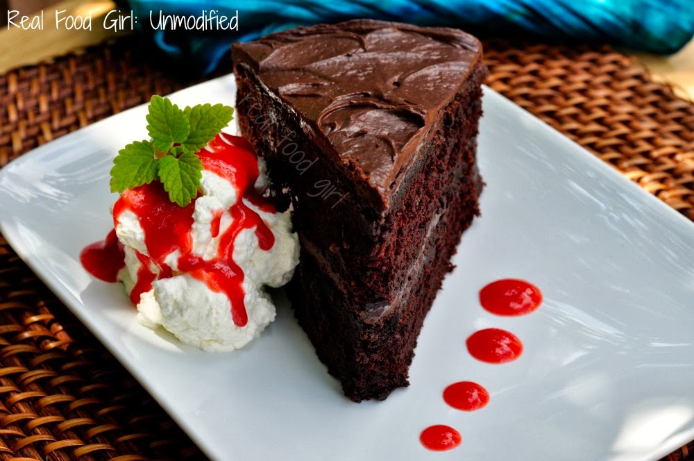 http://www.realfoodgirlunmodified.com/chocolate-cake-chocolate-buttercream/