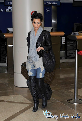  Kardashian  on Kim Kardashian Looks Totally Glam At The Airport With Louis Vuitton