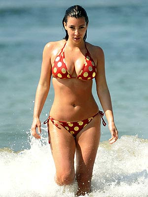 Sexy Kim Kardashian in Hot Bikini