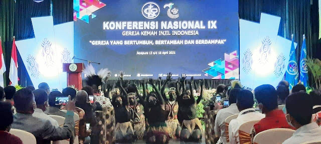 TNI Bantu 304 Swab Sukseskan Konas IX GKII di Papua