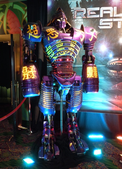 Real Steel Noisy Boy robot