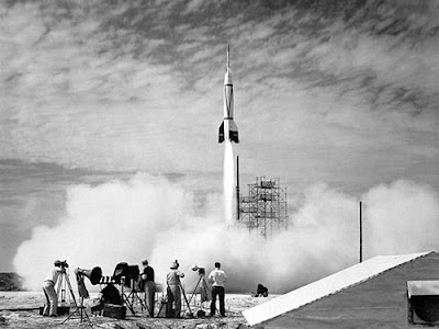 Foto Peluncuran Cape Canaveral Pertama