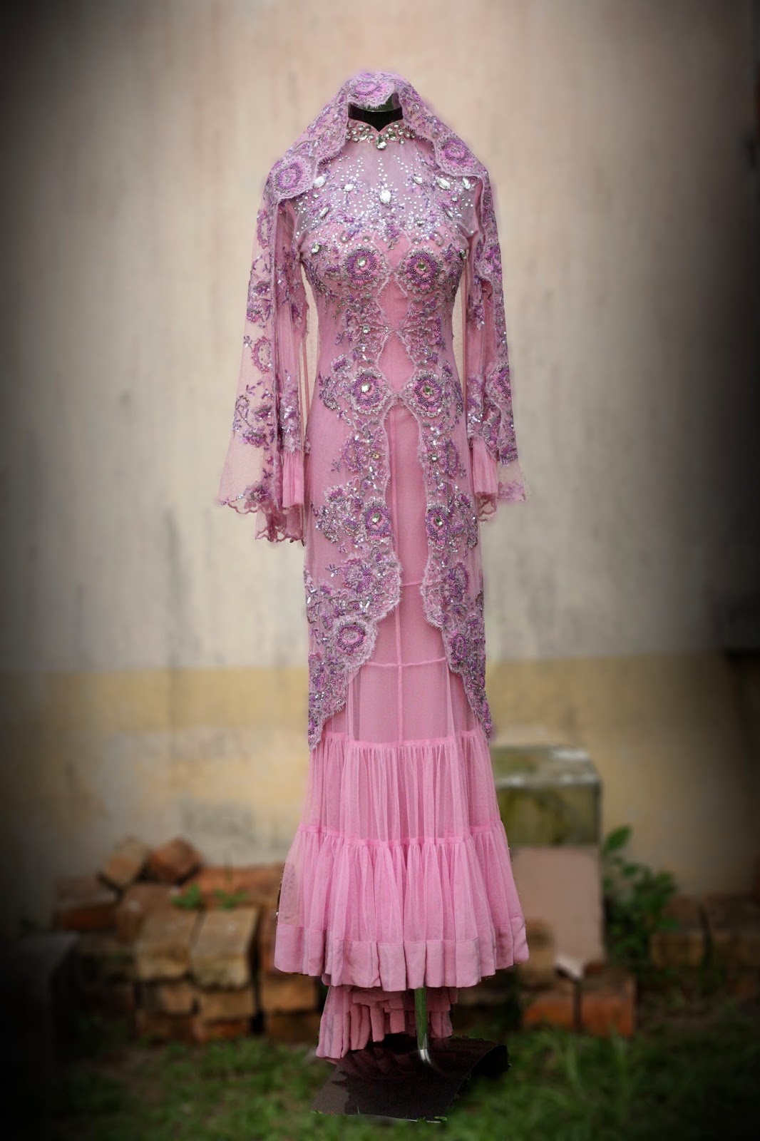 Nisa Mirendy Collections Gaun Pengantin Modern Unik