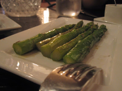 Bistecca Tuscan Steakhouse, asparaguses