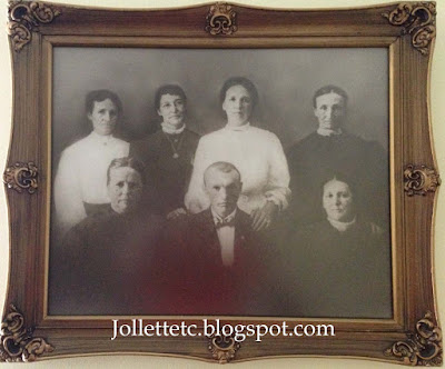 Jollett Family Portrait https://jollettetc.blogspot.com