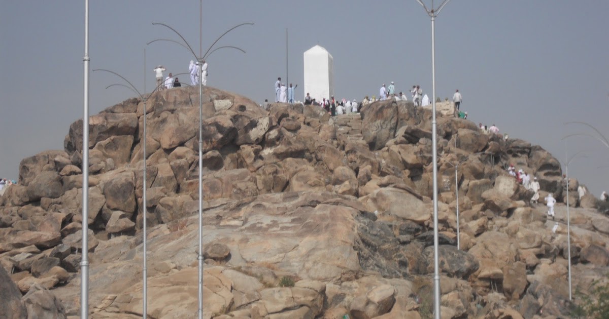 Merantau Jilid 2: Jabal Rahmah, Padang Arafah dan Taman 