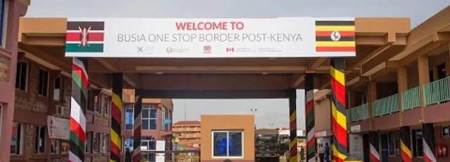 Busia border in Kenya and Uganda photo