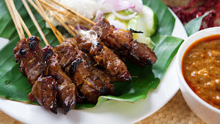 Satay de ternera