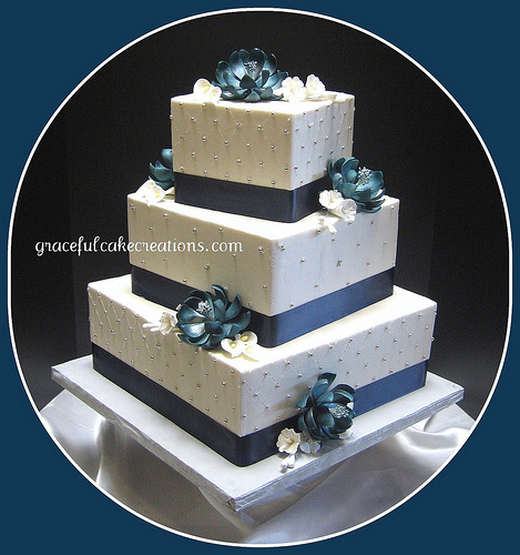 Blue and White Square Wedding Cake To see daily pictures recipes 