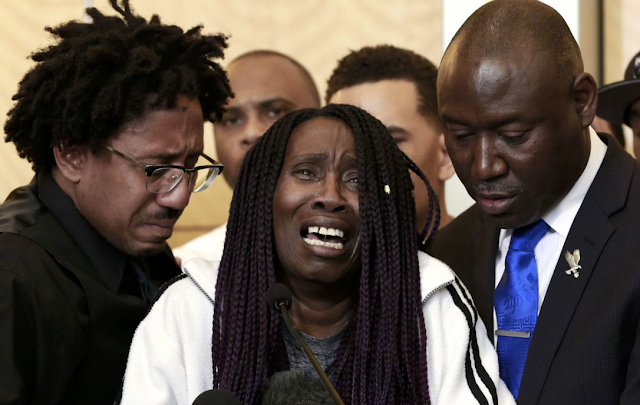 Stephon Clark's grandmother recounts horror of learning police had killed him in her backyard