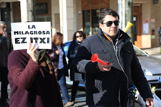 Manifestación de familias y trabajadores del colegio La Milagrosa