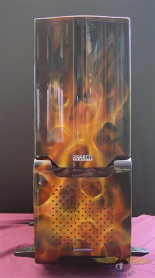 gigabyte pc case airbrush