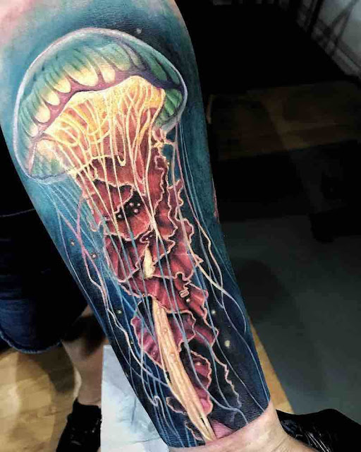 100 tatuagens de Água-viva para inspirar vocês!