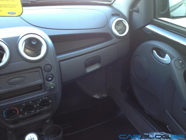 Ford Ka 2013 - interior