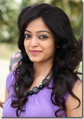 janani-iyer-latest-gorgeous-photos