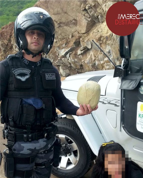 Polícia apreende garota de 16 anos com 1 quilo de maconha em Toyota de lotação na PE-160