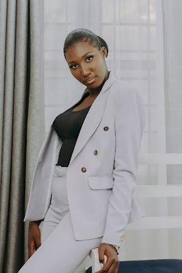 blazer jacket spring fashion essentials lily of Nigeria blogger UK