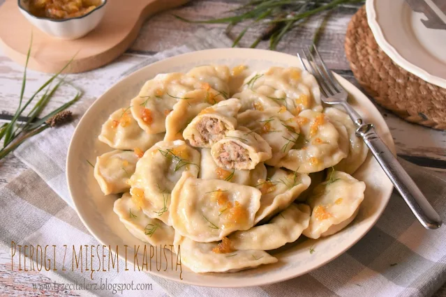 Pierogi z mięsem i kapustą - kuchnia podkarpacka