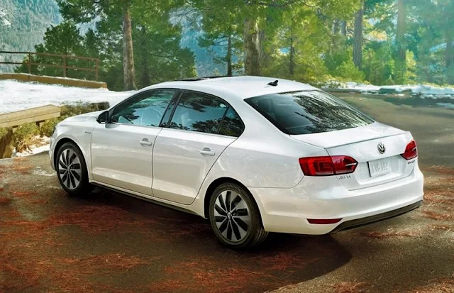 Novo VW Jetta 2012 - traseira