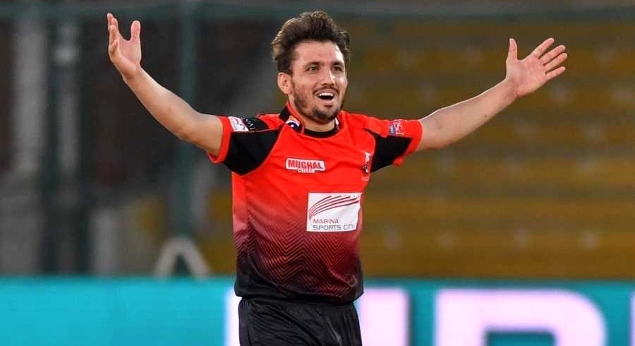 Derbyshire has made an exciting acquisition by signing Pakistan’s emerging fast bowler, Zaman Khan, for the upcoming Vitality Blast competition. The club officially confirmed the news on its website.