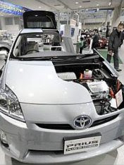 Toyota: artificial engine noise to hybrid cars
