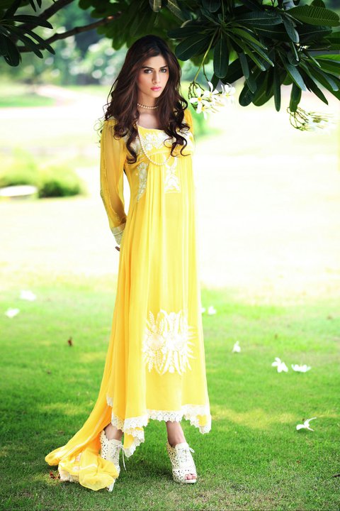 Hot Dresses for Women by Farida Hasan