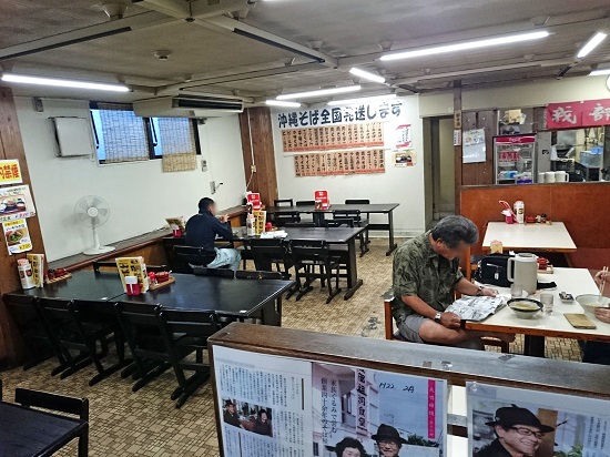 我部祖河食堂 西原店の店内の写真