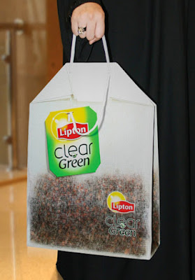 Green Pear Diaries, diseño, packaging, bagvertising, bolsas creativas, Lipton