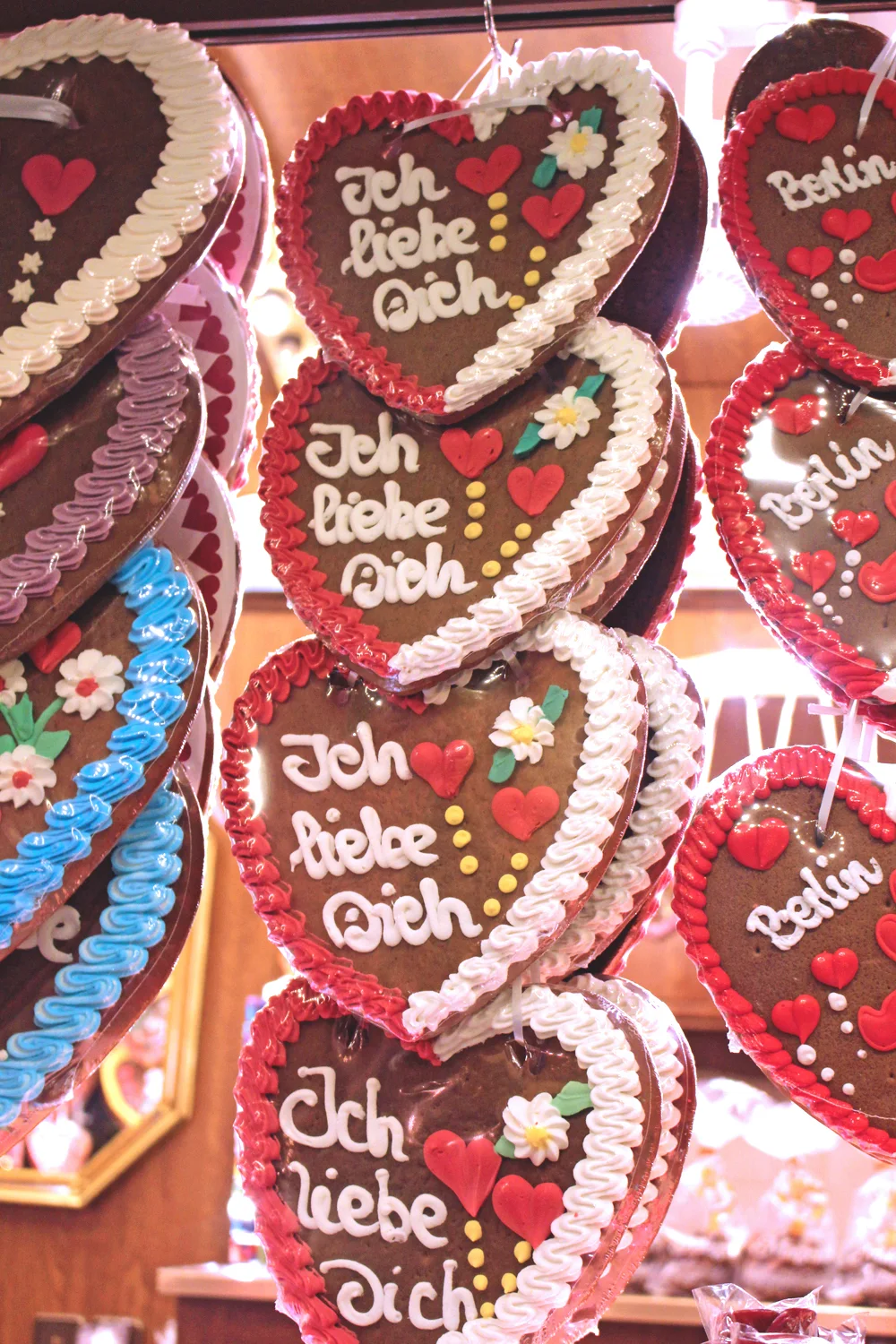 German gingerbread heart biscuits at the Berlin Christmas markets - travel & lifestyle blog