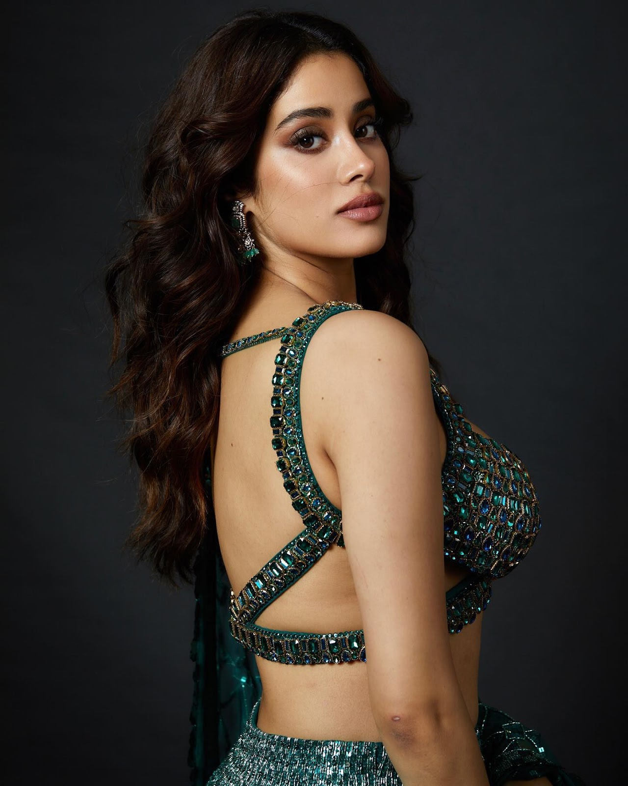 Janhvi kapoor backless green outfit hot actress