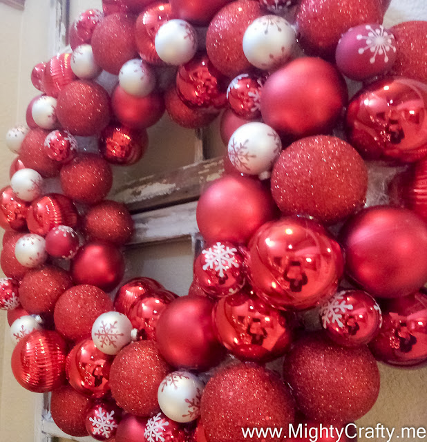 Ornament Wreath - www.MightyCrafty.me
